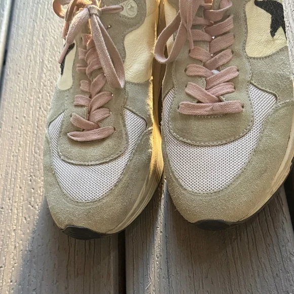 Golden Goose Running Beige and Black Star Sneakers Size 41 Like New!